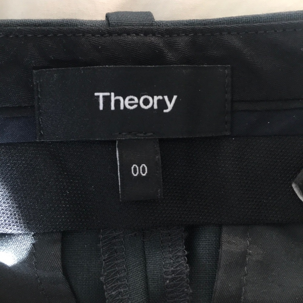 Theory suit - Picture 11 of 11